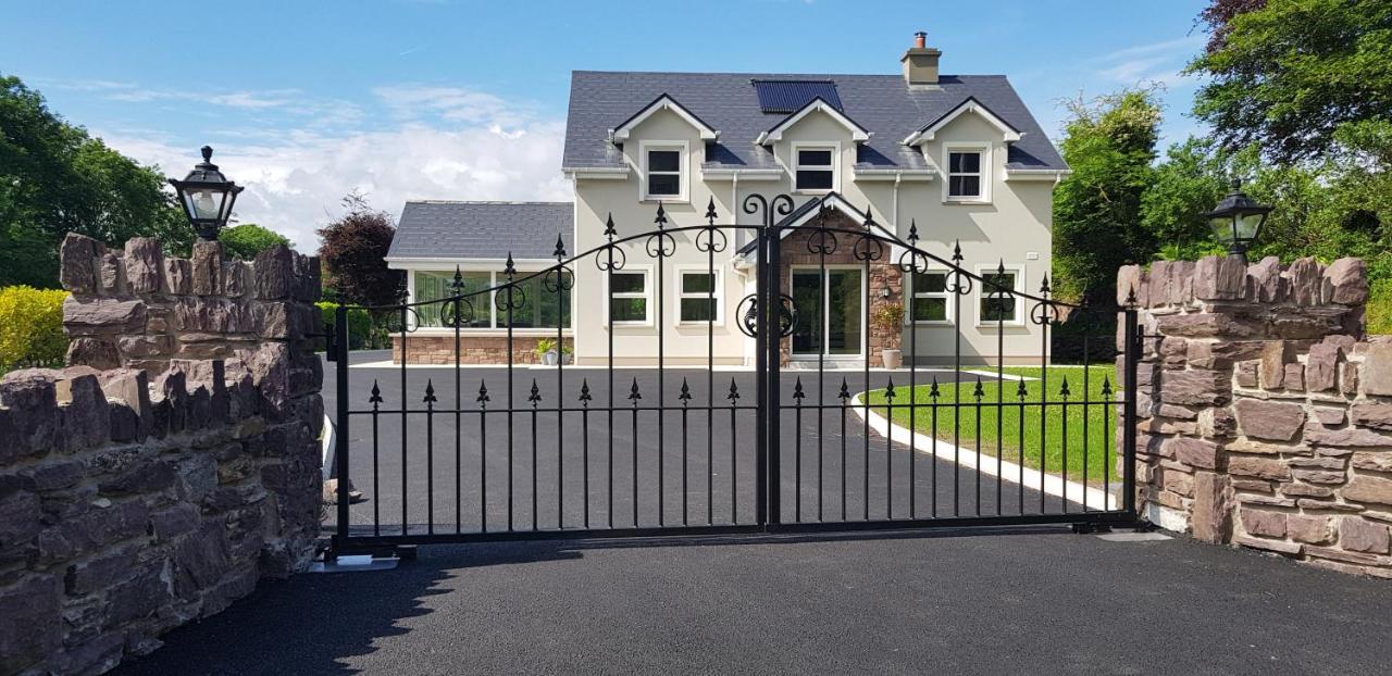 Mountain View Bed & Breakfast, Kenmare, Co. Kerry, Ireland Exterior photo