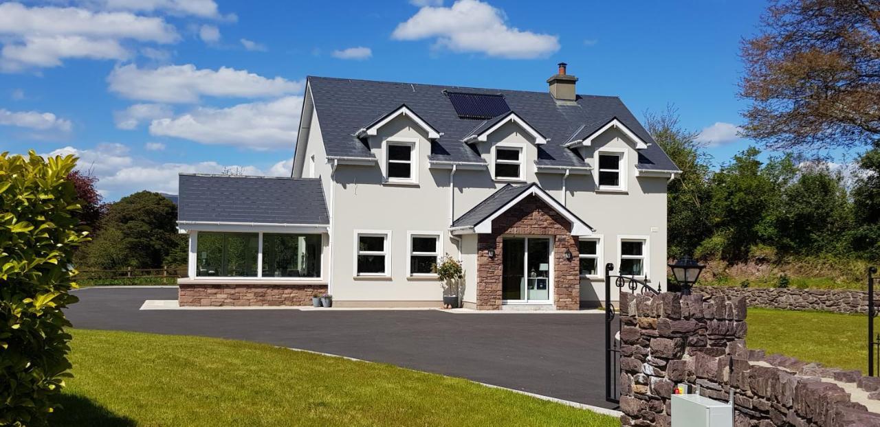 Mountain View Bed & Breakfast, Kenmare, Co. Kerry, Ireland Exterior photo